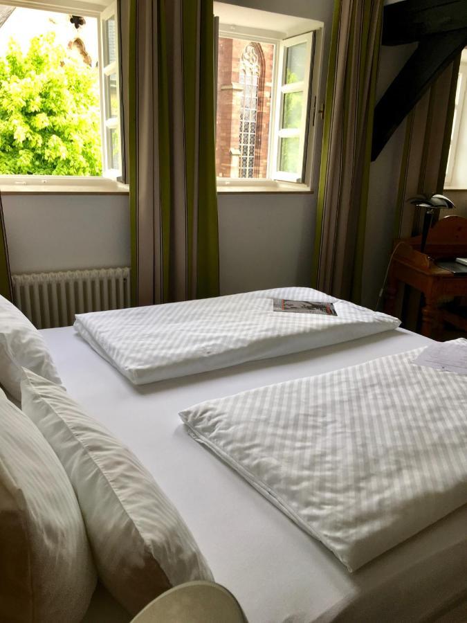 Alt Warburg Hotel Eksteriør billede