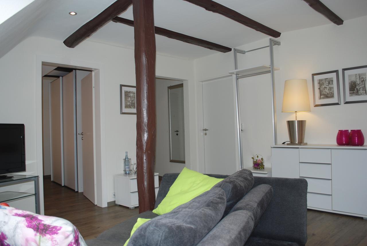 Alt Warburg Hotel Eksteriør billede