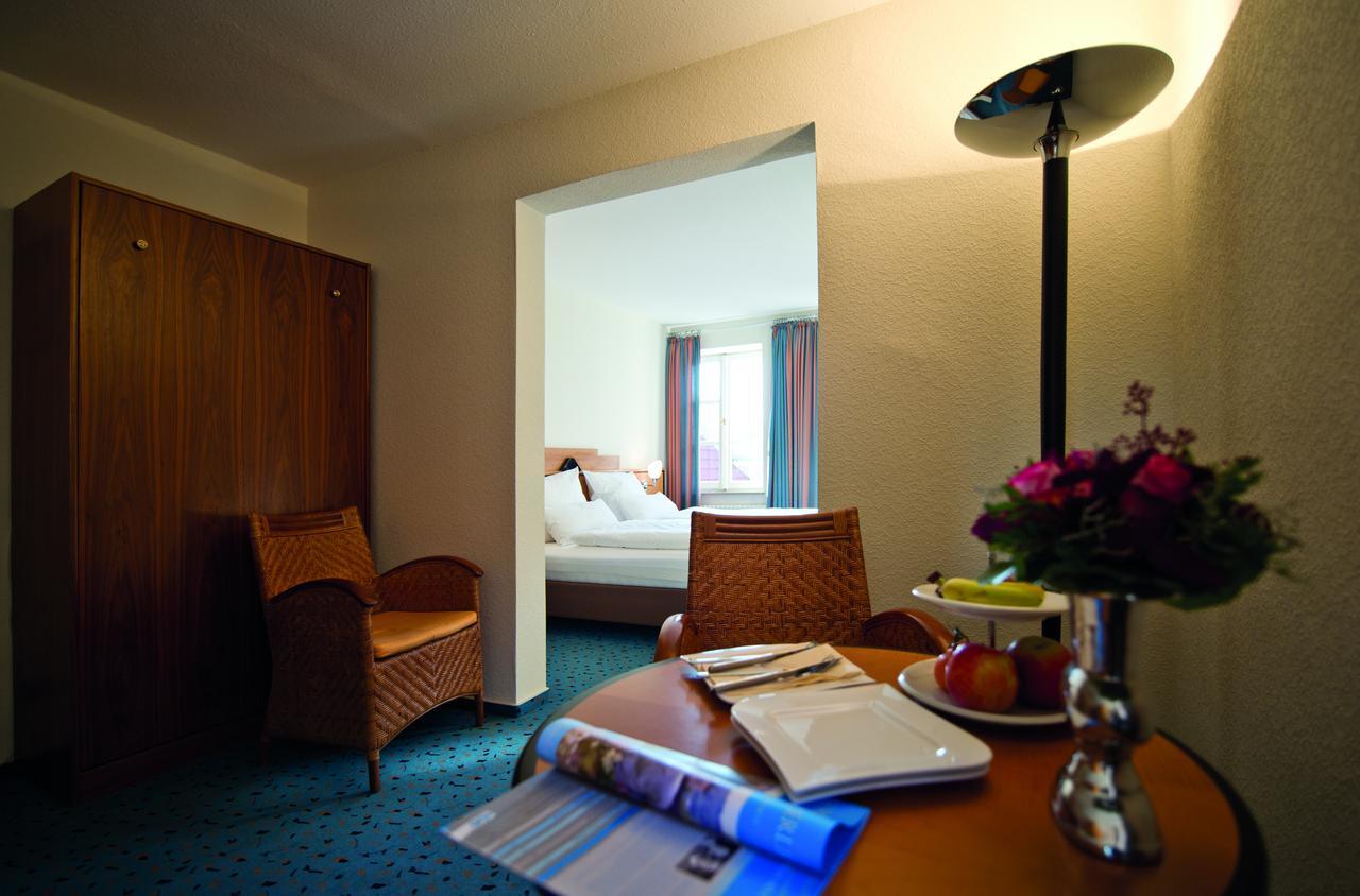 Alt Warburg Hotel Eksteriør billede