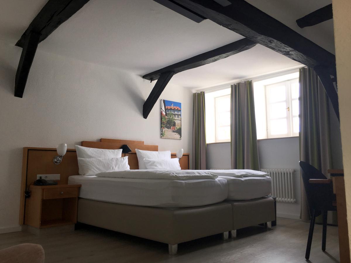Alt Warburg Hotel Eksteriør billede