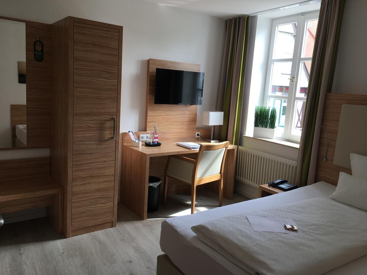 Alt Warburg Hotel Eksteriør billede