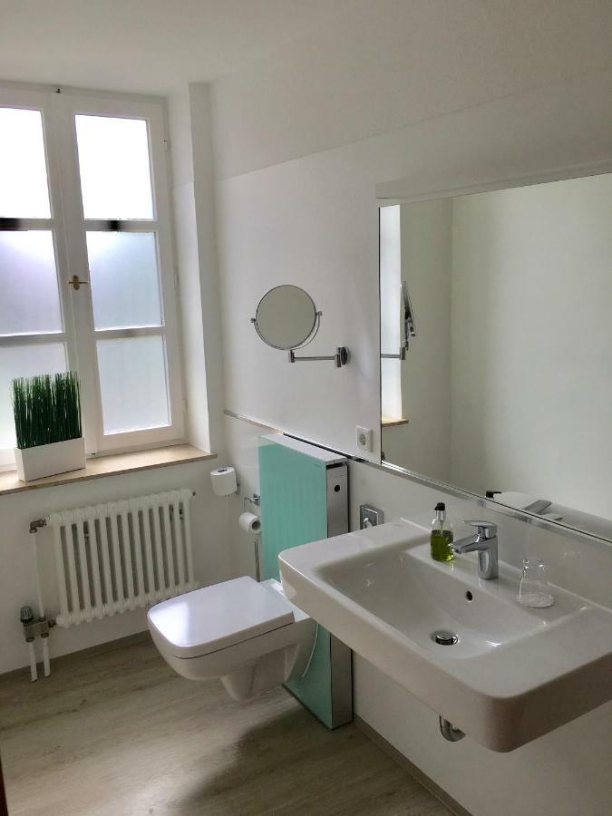 Alt Warburg Hotel Eksteriør billede